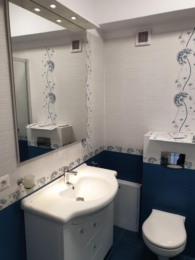 Topaz Central Apartment باكاو المظهر الخارجي الصورة