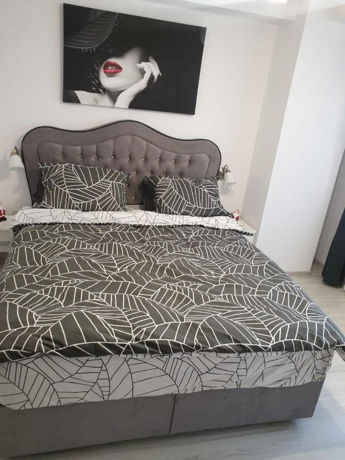 Topaz Central Apartment باكاو المظهر الخارجي الصورة