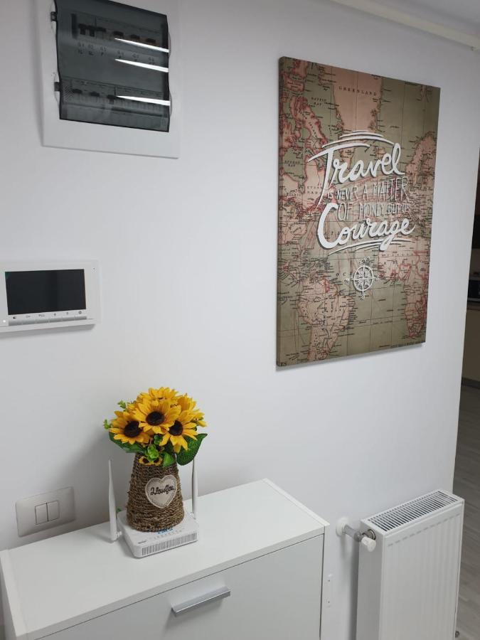 Topaz Central Apartment باكاو المظهر الخارجي الصورة