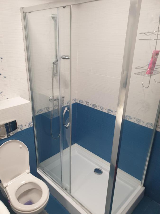 Topaz Central Apartment باكاو المظهر الخارجي الصورة