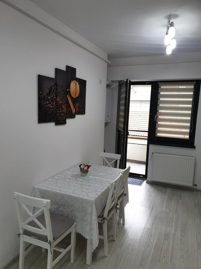 Topaz Central Apartment باكاو المظهر الخارجي الصورة